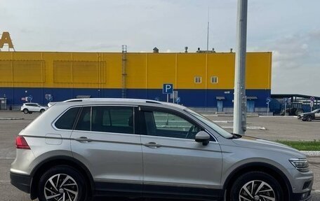 Volkswagen Tiguan II, 2018 год, 2 300 000 рублей, 6 фотография