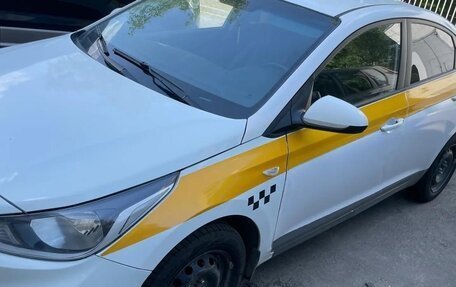 Hyundai Solaris II рестайлинг, 2019 год, 680 000 рублей, 6 фотография