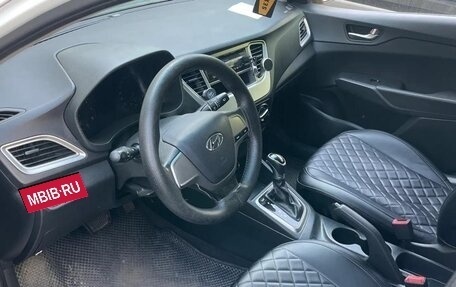 Hyundai Solaris II рестайлинг, 2019 год, 680 000 рублей, 4 фотография