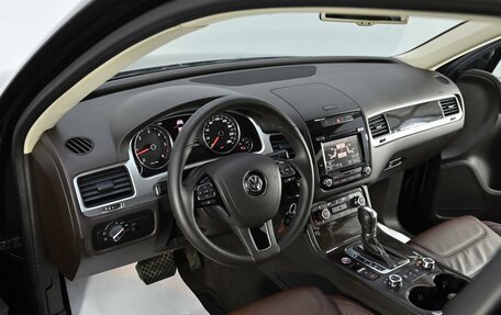 Volkswagen Touareg III, 2014 год, 2 105 000 рублей, 8 фотография