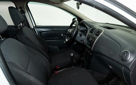 Renault Logan II, 2019 год, 755 000 рублей, 6 фотография