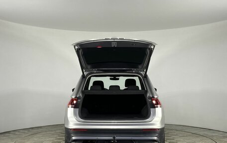 Volkswagen Tiguan II, 2018 год, 2 399 000 рублей, 8 фотография
