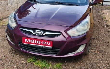 Hyundai Solaris II рестайлинг, 2012 год, 700 000 рублей, 9 фотография