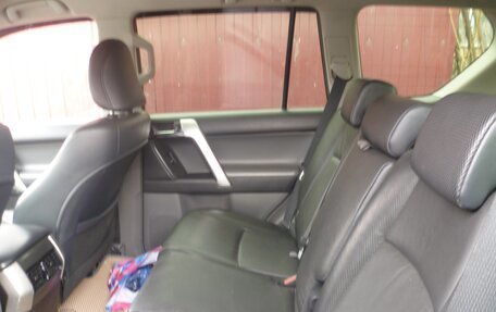 Toyota Land Cruiser Prado 150 рестайлинг 2, 2012 год, 2 700 000 рублей, 2 фотография