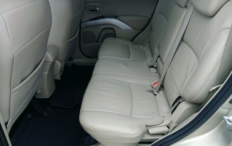 Mitsubishi Outlander III рестайлинг 3, 2008 год, 920 000 рублей, 7 фотография