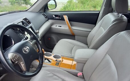Toyota Highlander III, 2008 год, 1 900 000 рублей, 13 фотография