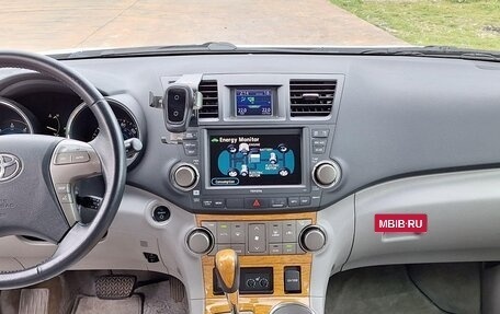 Toyota Highlander III, 2008 год, 1 900 000 рублей, 14 фотография