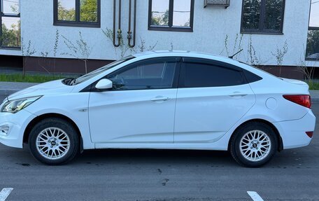Hyundai Solaris II рестайлинг, 2015 год, 635 000 рублей, 8 фотография