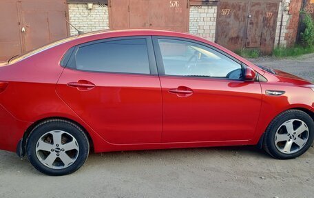 KIA Rio III рестайлинг, 2014 год, 850 000 рублей, 2 фотография