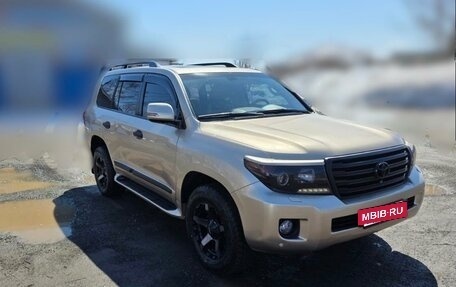 Toyota Land Cruiser 200, 2013 год, 5 300 000 рублей, 2 фотография