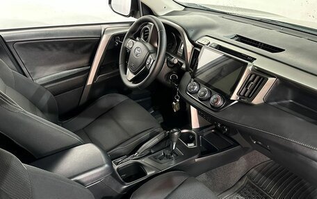 Toyota RAV4, 2016 год, 2 160 000 рублей, 10 фотография
