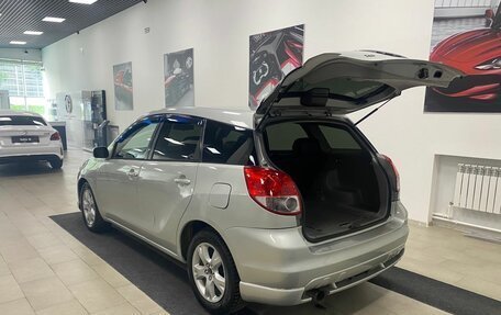 Toyota Matrix, 2002 год, 426 000 рублей, 8 фотография