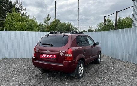 Hyundai Tucson III, 2005 год, 645 000 рублей, 2 фотография