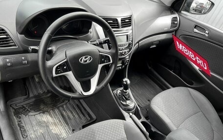 Hyundai Solaris II рестайлинг, 2012 год, 645 000 рублей, 7 фотография