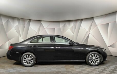 Mercedes-Benz E-Класс, 2020 год, 3 291 000 рублей, 6 фотография