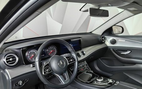 Mercedes-Benz E-Класс, 2020 год, 3 291 000 рублей, 19 фотография