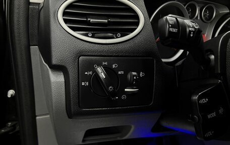 Ford Focus II рестайлинг, 2010 год, 695 000 рублей, 18 фотография