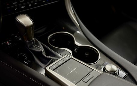 Lexus RX IV рестайлинг, 2019 год, 5 456 000 рублей, 18 фотография