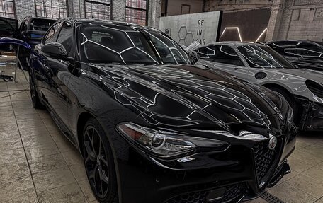 Alfa Romeo Giulia II, 2019 год, 3 400 000 рублей, 18 фотография