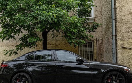 Alfa Romeo Giulia II, 2019 год, 3 400 000 рублей, 27 фотография