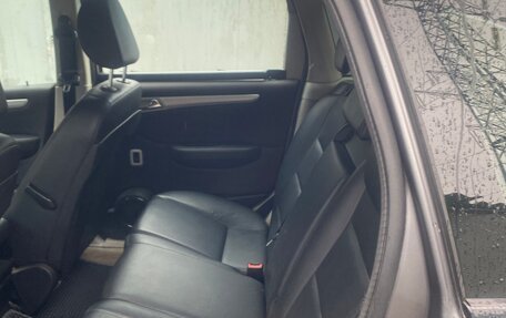Mercedes-Benz B-Класс, 2011 год, 520 000 рублей, 4 фотография
