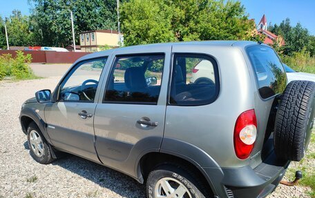Chevrolet Niva I рестайлинг, 2014 год, 550 000 рублей, 3 фотография