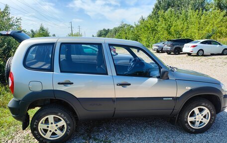 Chevrolet Niva I рестайлинг, 2014 год, 550 000 рублей, 6 фотография