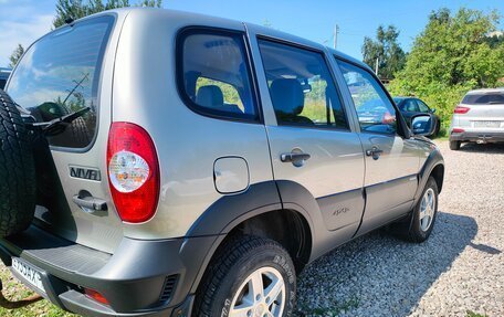 Chevrolet Niva I рестайлинг, 2014 год, 550 000 рублей, 5 фотография