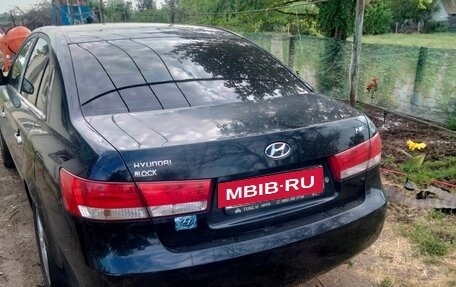 Hyundai Sonata VI, 2006 год, 700 000 рублей, 2 фотография