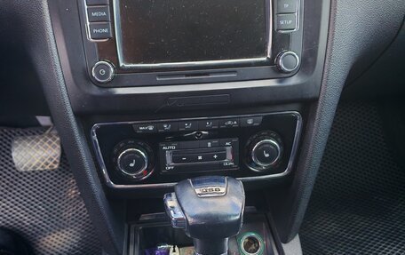 Skoda Superb III рестайлинг, 2010 год, 950 000 рублей, 11 фотография