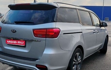 KIA Carnival III, 2019 год, 2 699 000 рублей, 3 фотография