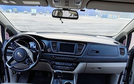 KIA Carnival III, 2019 год, 2 699 000 рублей, 13 фотография