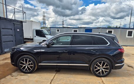 Volkswagen Touareg III, 2020 год, 6 250 000 рублей, 2 фотография