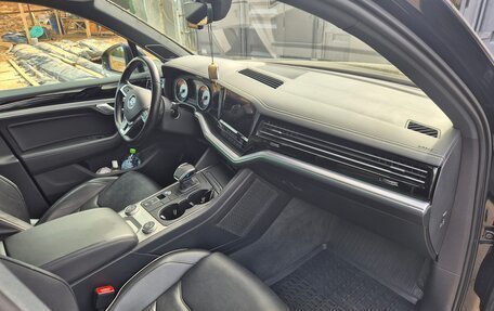 Volkswagen Touareg III, 2020 год, 6 250 000 рублей, 6 фотография