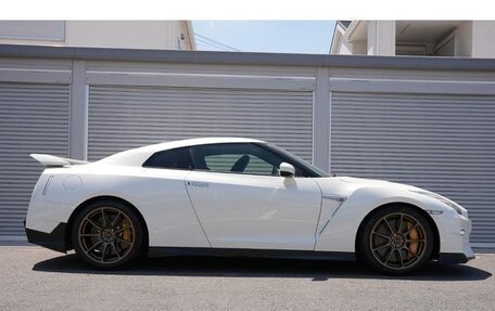 Nissan GT-R, 2025 год, 19 000 000 рублей, 3 фотография