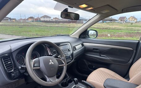 Mitsubishi Outlander III рестайлинг 3, 2014 год, 1 150 000 рублей, 7 фотография