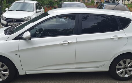 Hyundai Solaris II рестайлинг, 2016 год, 1 100 000 рублей, 3 фотография