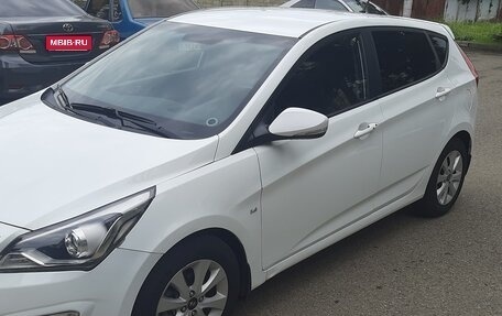 Hyundai Solaris II рестайлинг, 2016 год, 1 100 000 рублей, 2 фотография