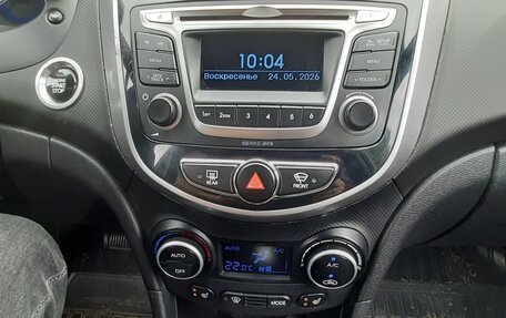 Hyundai Solaris II рестайлинг, 2016 год, 1 100 000 рублей, 13 фотография
