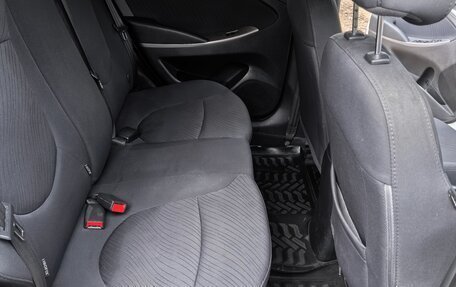 Hyundai Solaris II рестайлинг, 2015 год, 1 095 000 рублей, 18 фотография