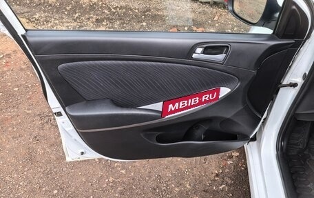 Hyundai Solaris II рестайлинг, 2015 год, 1 095 000 рублей, 20 фотография