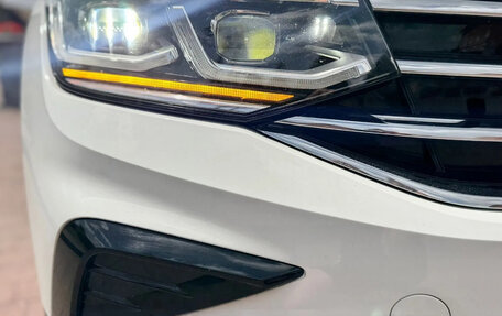 Volkswagen Tiguan II, 2021 год, 3 125 000 рублей, 5 фотография