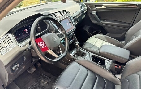 Volkswagen Tiguan II, 2021 год, 3 125 000 рублей, 6 фотография