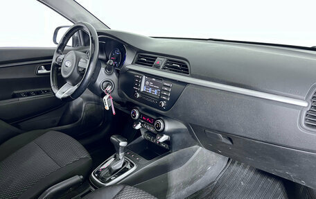 KIA Rio IV, 2018 год, 1 347 000 рублей, 10 фотография