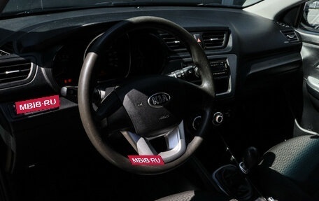 KIA Rio III рестайлинг, 2013 год, 700 000 рублей, 13 фотография