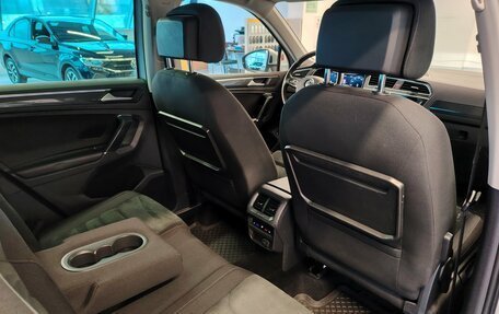 Volkswagen Tiguan II, 2017 год, 2 125 000 рублей, 8 фотография