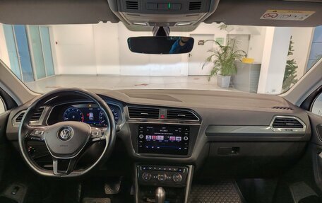 Volkswagen Tiguan II, 2017 год, 2 125 000 рублей, 9 фотография