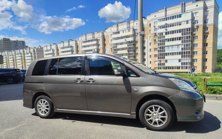 Toyota ISis I, 2009 год, 950 000 рублей, 1 фотография