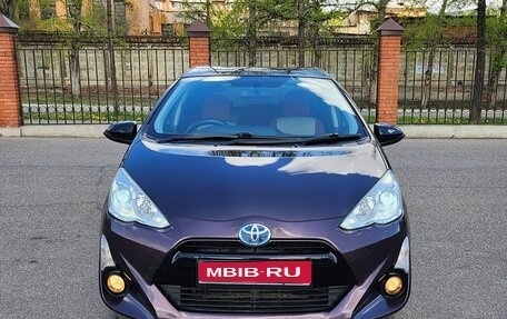 Toyota Aqua I, 2014 год, 780 000 рублей, 1 фотография