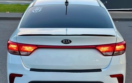 KIA Rio IV, 2020 год, 900 000 рублей, 2 фотография